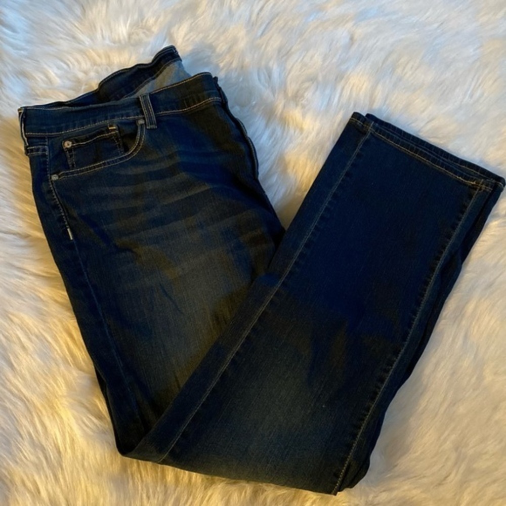 Levi’s Strauss Jeans Women’s Size‎ 24W Blue Denim Curvy Straight